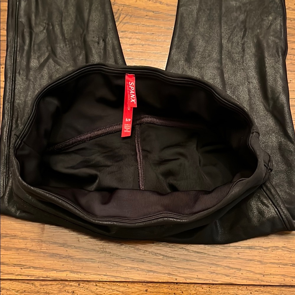 SPANX Black faux leather leggings, size small‎ - Picture 10 of 11